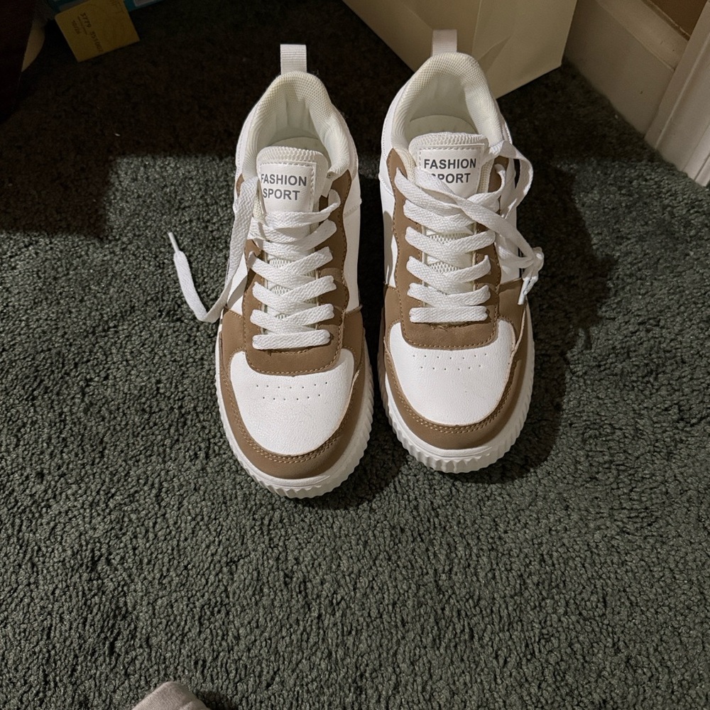 Kids Shoes - White and Brown